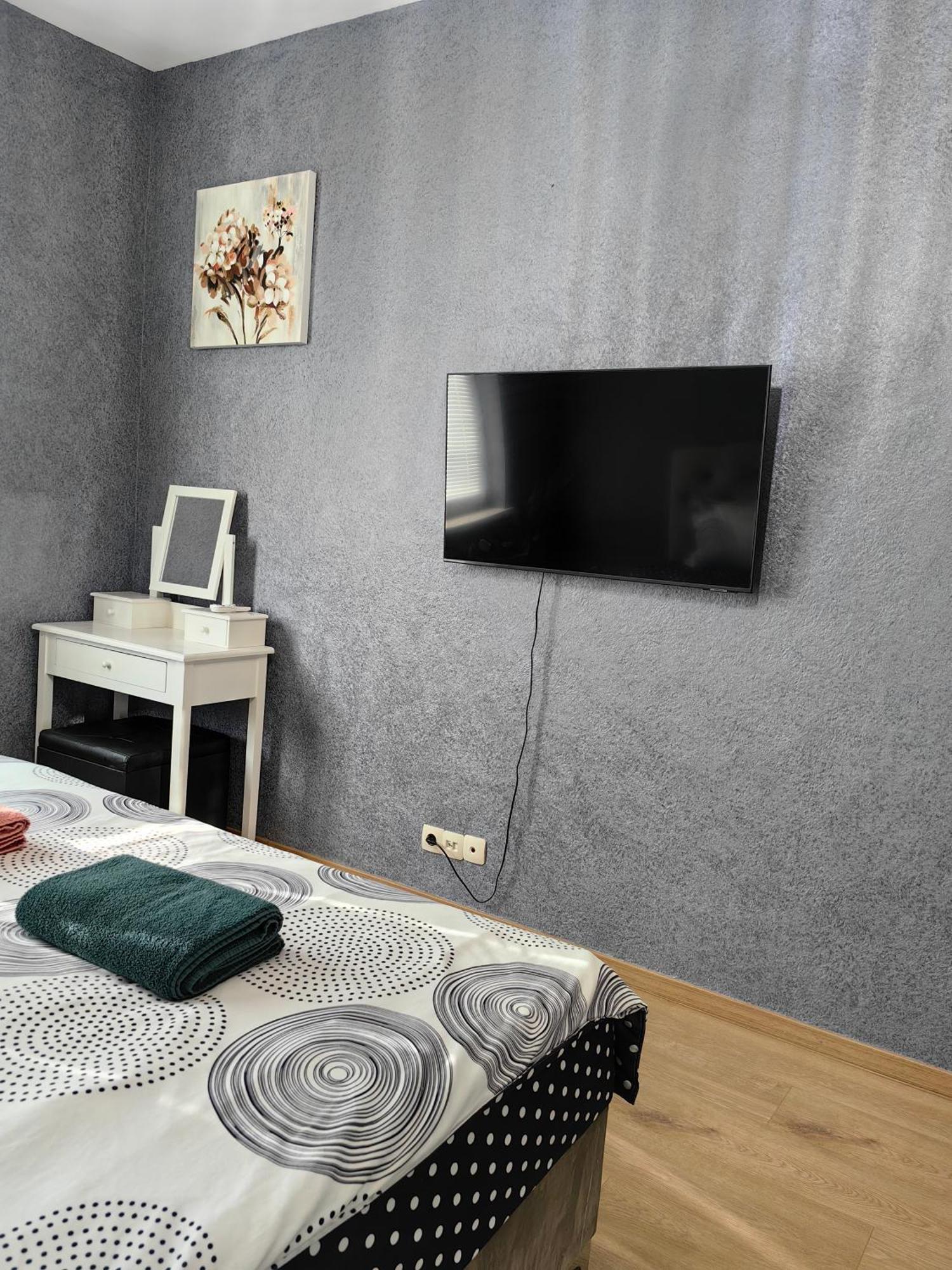 Maria-Luiza'S Cozy Central Apartment โซเฟีย ภายนอก รูปภาพ